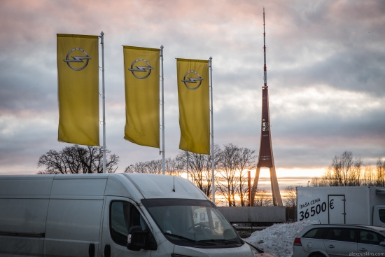 Opel сделает конкурента BMW i3