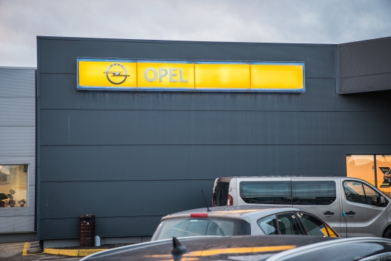 Opel по примеру Volkswagen сокращает рабочие часы на своих заводах